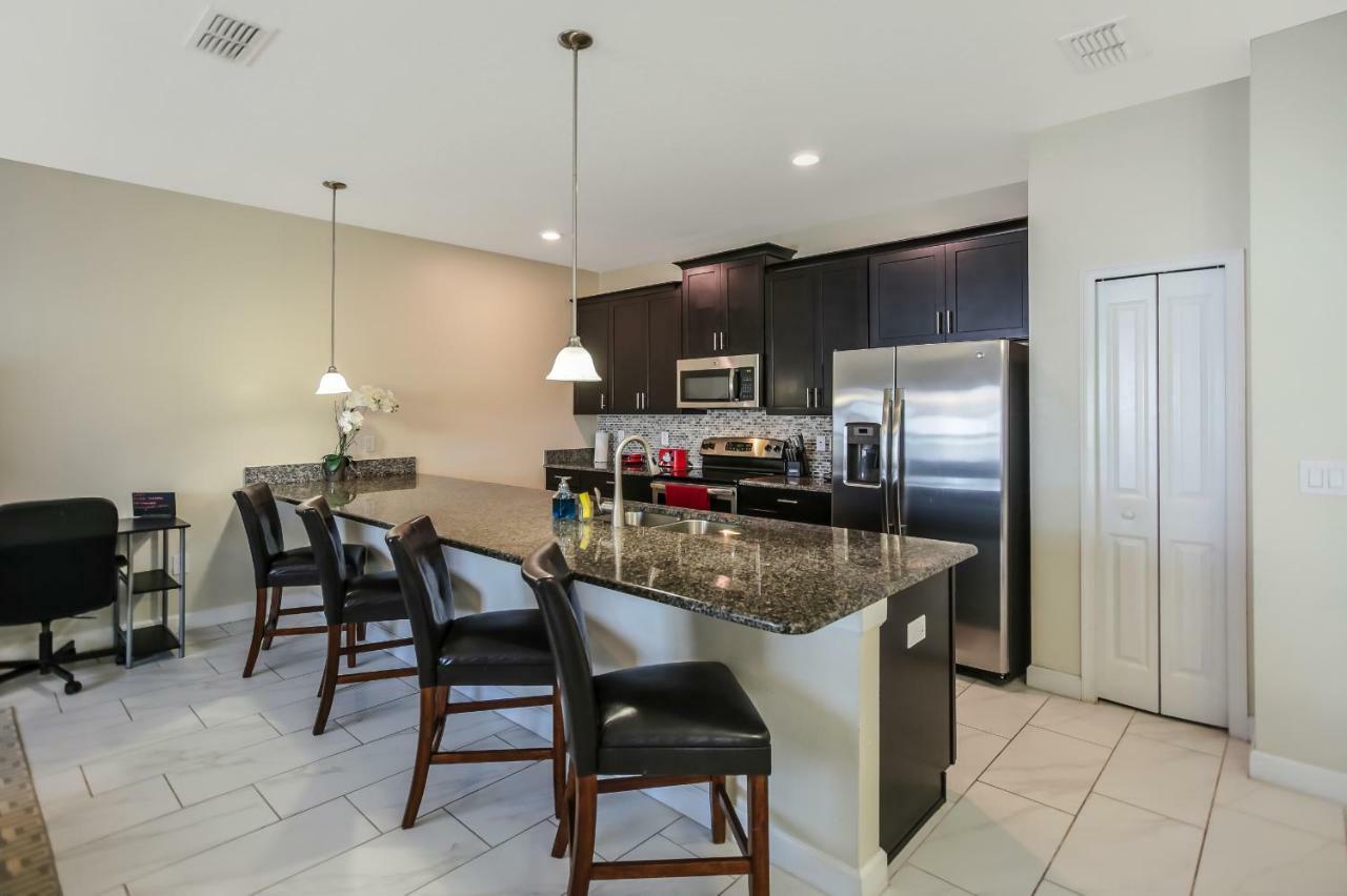 C - New 4 Bedroom Home - 5 Miles To Disney - Free Water Park - Private Pool Kissimmee Kültér fotó