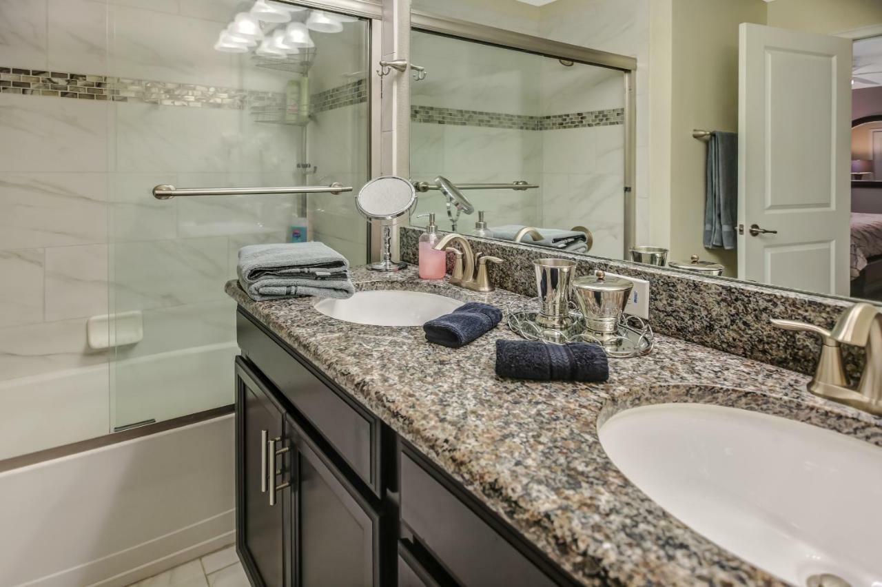 C - New 4 Bedroom Home - 5 Miles To Disney - Free Water Park - Private Pool Kissimmee Kültér fotó