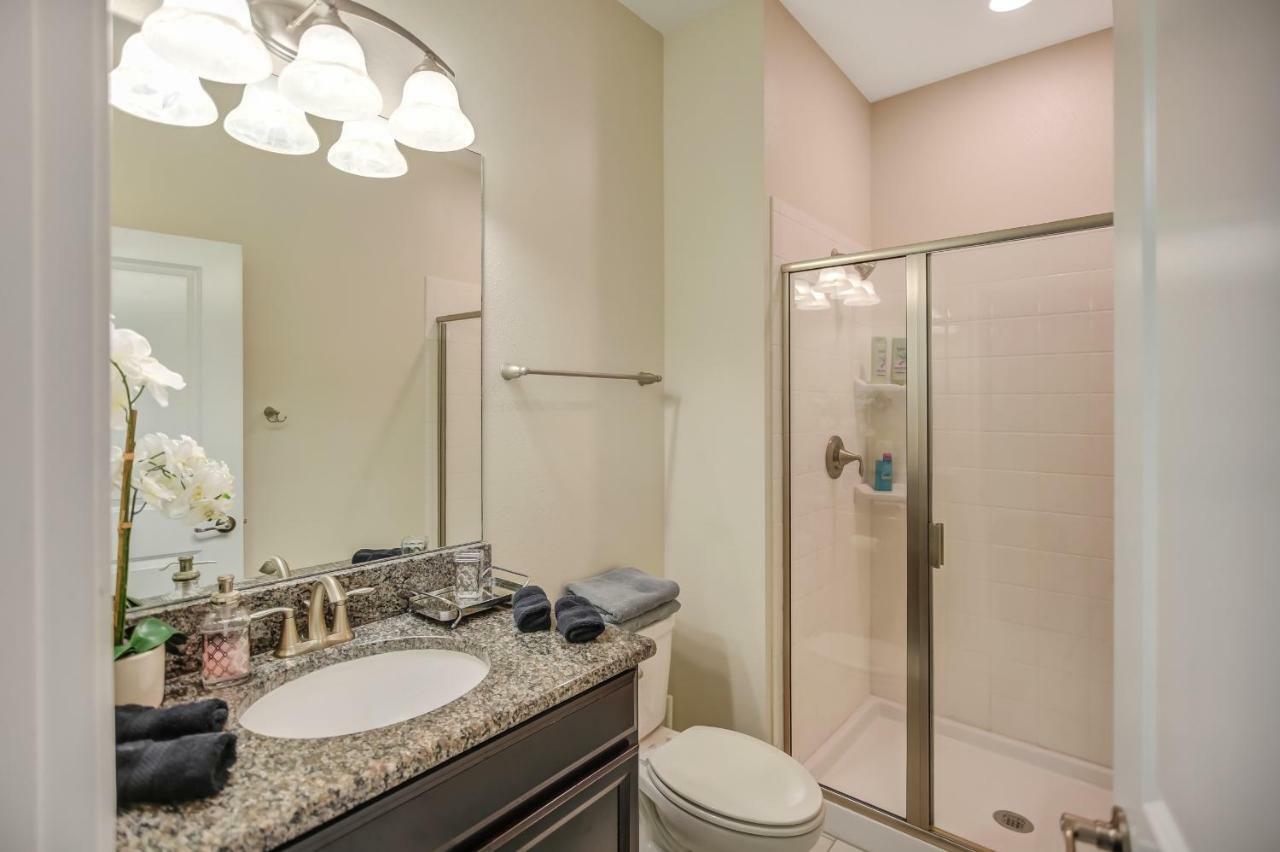 C - New 4 Bedroom Home - 5 Miles To Disney - Free Water Park - Private Pool Kissimmee Kültér fotó
